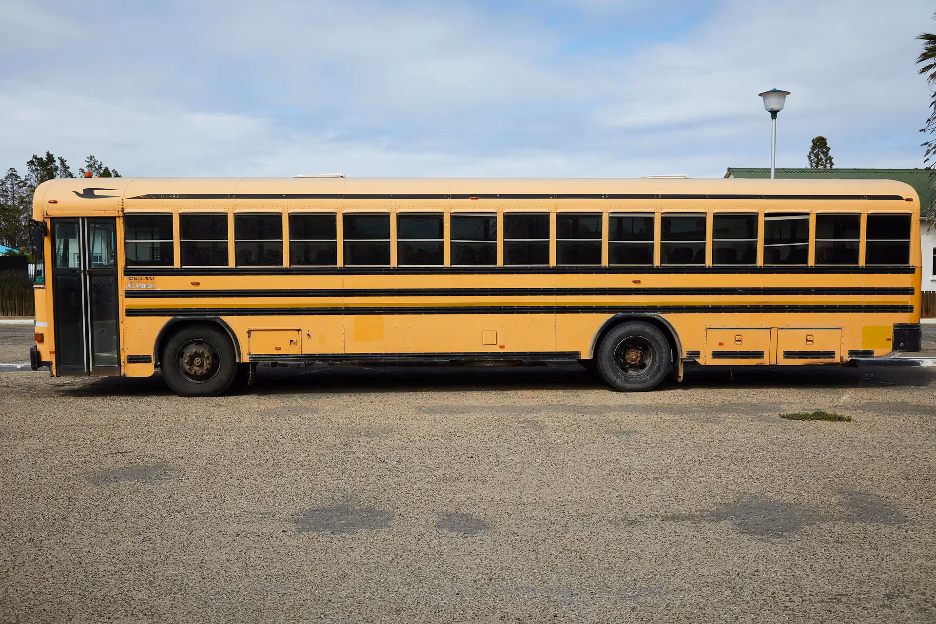 Commercial vehicle glass replacement for buses, trucks, and fleet vehicles in Chennai